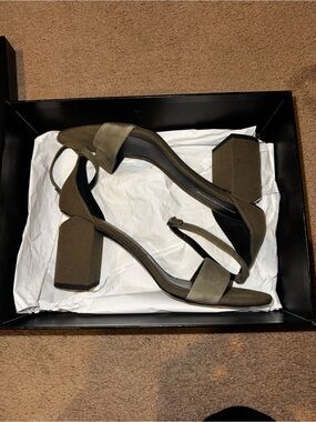 Alexander Wang Abby block cut out sandals size 41 NEW IN BOX NWT